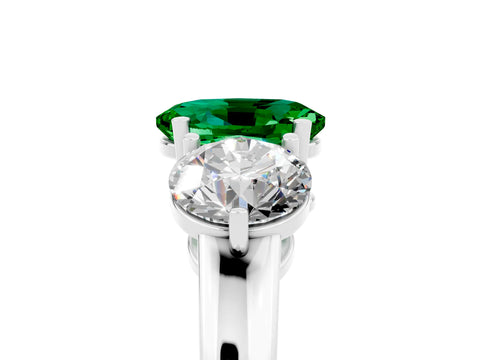 White gold Oval Cut Emerald Three-Stone Ring with Prong Setting and Classic Band_5