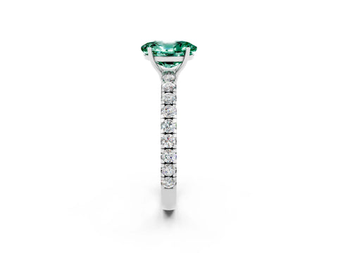 White gold Oval Cut Green Sapphire Pavé Solitaire Engagement Ring with Four-Prong Setting_14