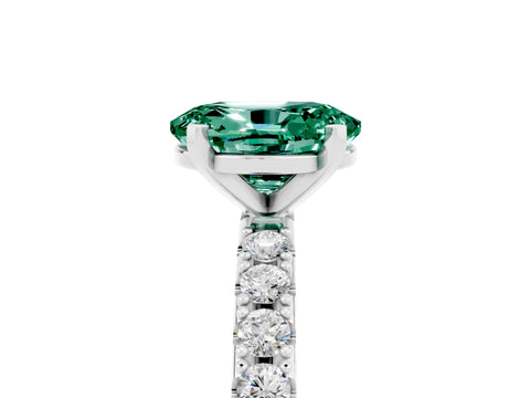 White gold Oval Cut Green Sapphire Solitaire Pavé Band with Four-Prong Setting_5