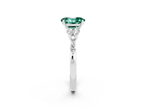 White gold Oval Cut Green Sapphire Solitaire Ring with Side Stones and Four-Prong Setting_44