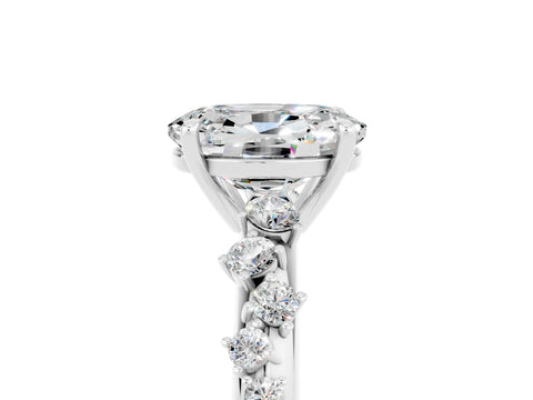 White gold Oval Cut Moissanite Cluster Side Stone Solitaire Ring with Prong Setting_29