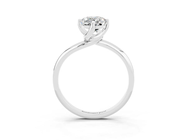 Platinum Oval Cut Moissanite Solitaire Engagement Ring with Four-Prong Setting and Classic Band