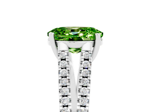 White gold Oval Cut Peridot Solitaire Engagement Ring with Split Shank Pavé Band_5