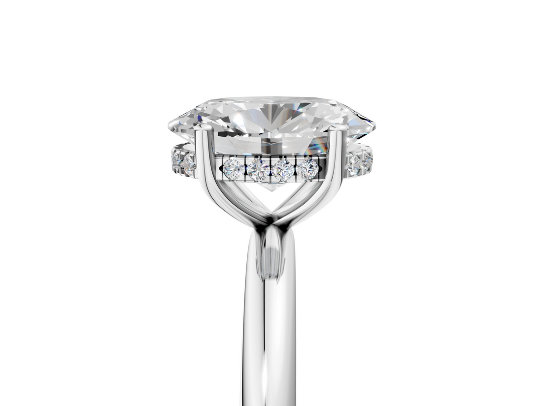 White gold Oval Cut Solitaire Engagement Ring with Four-Prong Setting and Classic Band_58