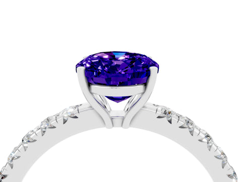 White gold Oval Cut Tanzanite Pavé Solitaire Engagement Ring with Four-Prong Setting_16