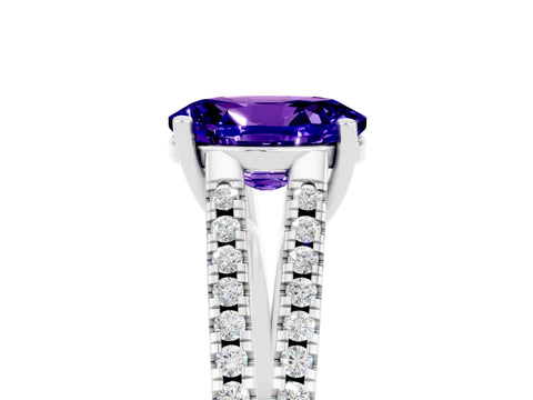 White gold Oval Cut Tanzanite Solitaire Engagement Ring with Split Shank Pavé Band_5