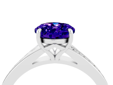 White gold Oval Cut Tanzanite Solitaire Ring with Pavé Band and Prong Setting_4