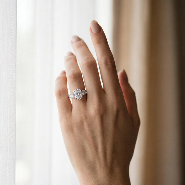 Platinum Oval Graduated Three Stone Engagement Ring Setting