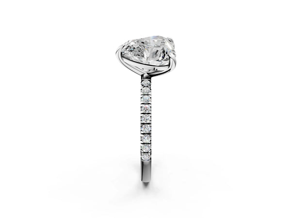 White gold Oval and Heart Toi Moi Ring with Prong Setting and Pave Band