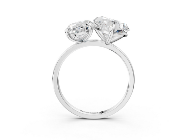 Silver 2.01 Carat D VVS2 Oval and Heart Toi Moi Ring with Prong Setting and Plain Band