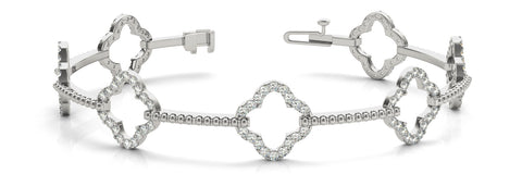White gold Pavé Diamond Clover Link Bracelet with Beaded Band and Four-Prong Setting