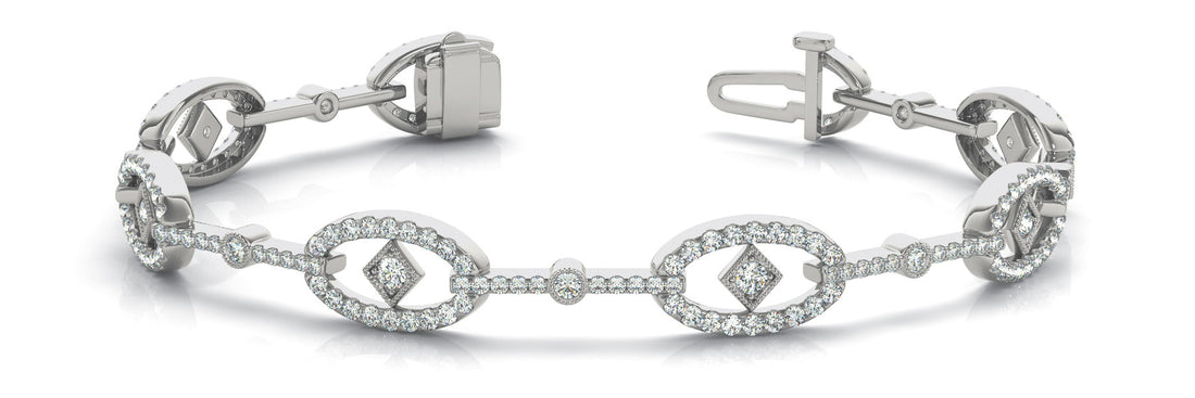 White gold Pavé Diamond Oval Link Bracelet with Round Brilliant Cut Stones and Four-Prong Setting