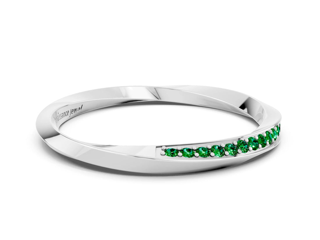 White gold Pavé Round Emerald Twist Band_35
