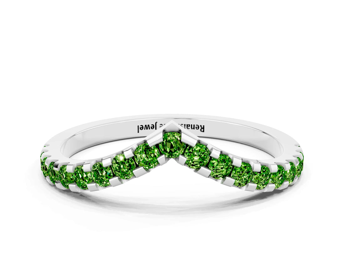 White gold Pavé Round Peridot Chevron Band with Shared Prong Setting_6