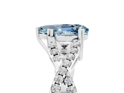 White gold Pear Cut Aquamarine Solitaire Ring with Four-Prong Setting and Twisted Pavé Band_5