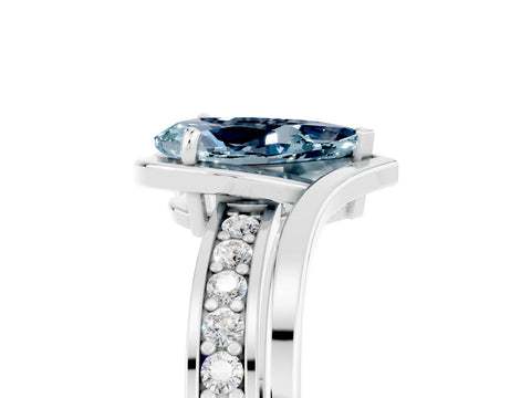 White gold Pear Cut Aquamarine Solitaire Ring with Split Shank and Prong Setting_5