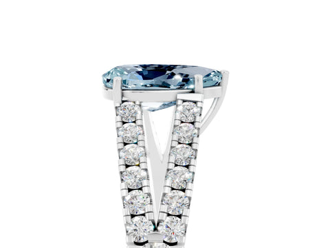 White gold Pear Cut Aquamarine Split Shank Pavé Engagement Ring with Four-Prong Setting_17