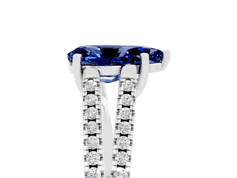 White gold Pear Cut Blue Sapphire Solitaire Engagement Ring with Split Shank Pavé Band_5