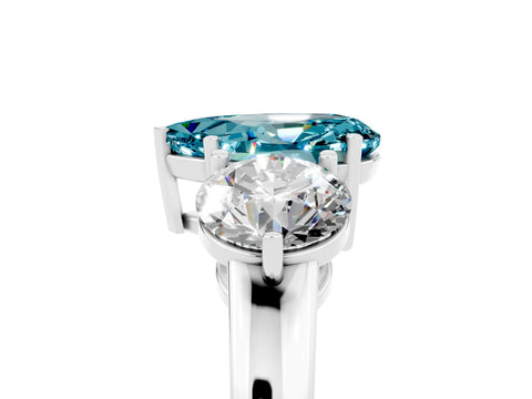 White gold Pear Cut Blue Topaz Three-Stone Ring with Prong Setting and Classic Band_5