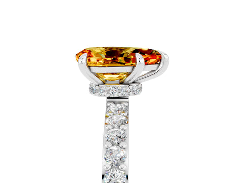 White gold Pear Cut Citrine Ring with Pavé Band and Four-Prong Setting_5