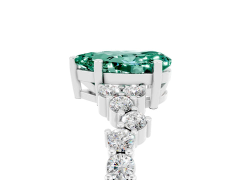 White gold Pear Cut Diamond Cluster Pavé Band with Four-Prong Setting_5