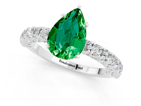 White gold Pear Cut Diamond Pavé Band Solitaire Ring with Prong Setting_1