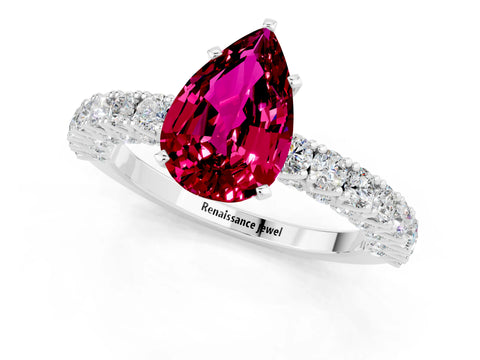 White gold Pear Cut Diamond Pavé Band Solitaire Ring with Prong Setting_1
