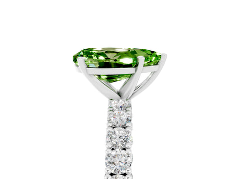 White gold Pear Cut Diamond Pavé Band Solitaire Ring with Prong Setting_5