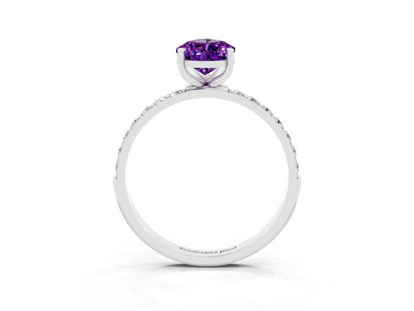 Silver Pear Cut Amethyst Solitaire Ring with Round Pavé Shoulders and Prong Setting