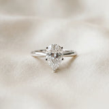 White gold Pear Cut Diamond Solitaire Engagement Ring with Classic Band and Four-Prong Setting_197
