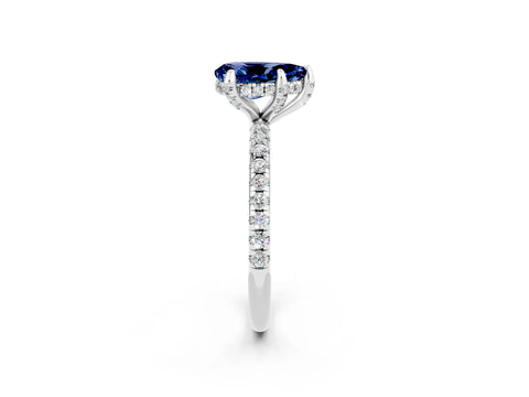 White gold Pear Cut Diamond Solitaire Ring with Four-Prong Setting and Pavé Band_2