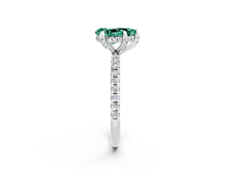 White gold Pear Cut Diamond Solitaire Ring with Four-Prong Setting and Pavé Band_2