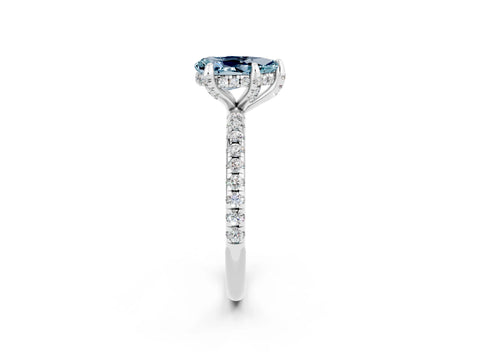 White gold Pear Cut Diamond Solitaire Ring with Four-Prong Setting and Pavé Band_2
