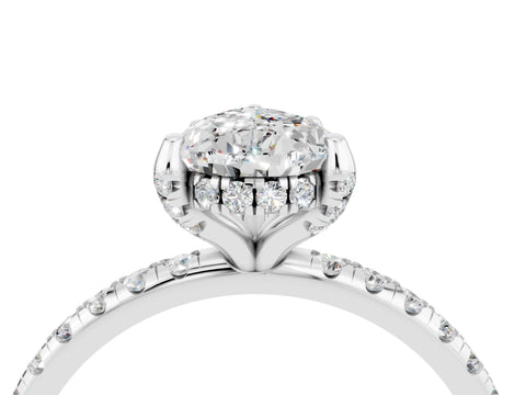 White gold Pear Cut Diamond Solitaire Ring with Four-Prong Setting and Pavé Band_4