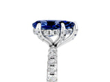 White gold Pear Cut Diamond Solitaire Ring with Four-Prong Setting and Pavé Band_5