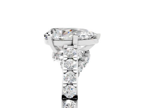 White gold Pear Cut Diamond Solitaire Ring with Pavé Band and Prong Setting_5