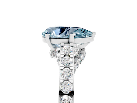 White gold Pear Cut Diamond Solitaire Ring with Pavé Band and Prong Setting_5