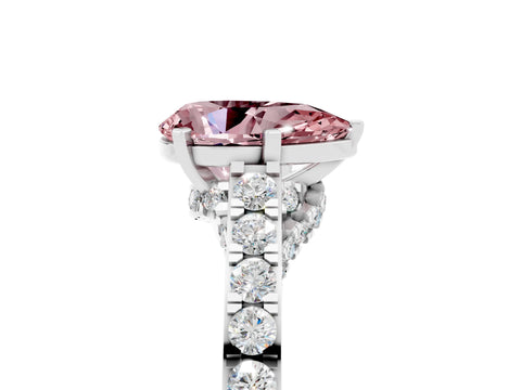 White gold Pear Cut Diamond Solitaire Ring with Pavé Band and Prong Setting_5