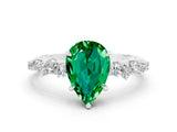 White gold Pear Cut Emerald Cluster Side Stone Solitaire Ring with Prong Setting_24