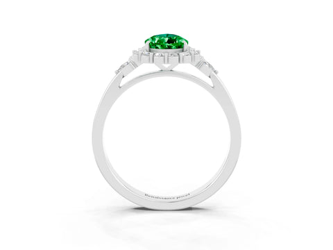 White gold Pear Cut Emerald Halo Ring with Pear Side Stones and Prong Setting_27