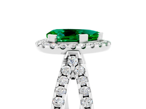 White gold Pear Cut Emerald Halo Ring with Split Shank Pavé Band and Prong Setting_5