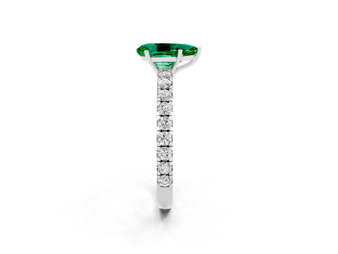 White gold Pear Cut Emerald Pavé Solitaire Engagement Ring with Four-Prong Setting_14