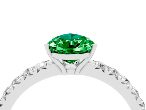 White gold Pear Cut Emerald Pavé Solitaire Engagement Ring with Four-Prong Setting_16