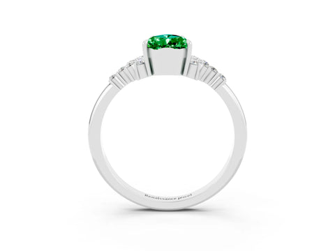 White gold Pear Cut Emerald Ring with Side Stones and Four-Prong Setting_39