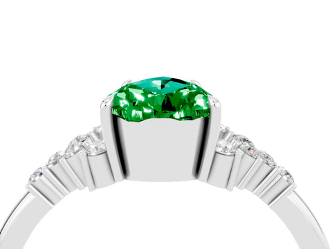 White gold Pear Cut Emerald Ring with Side Stones and Four-Prong Setting_40