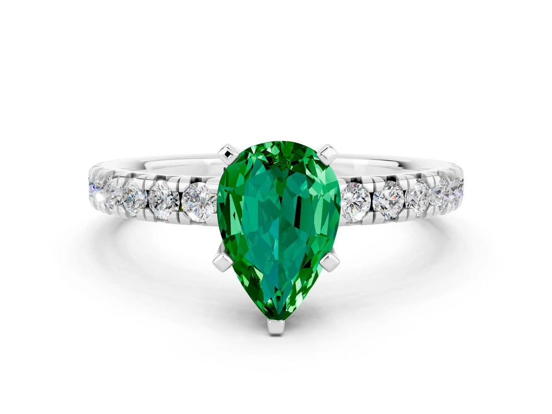 White gold Pear Cut Emerald Solitaire Pavé Engagement Ring with Round Band and Prong Setting_72