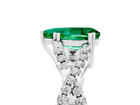 White gold Pear Cut Emerald Solitaire Ring with Four-Prong Setting and Twisted Pavé Band_5