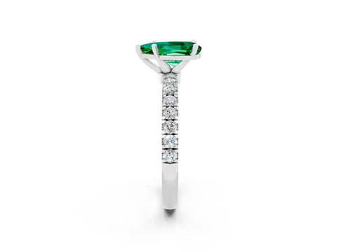 White gold Pear Cut Emerald Solitaire Ring with Pavé Accents and Four-Prong Setting_2