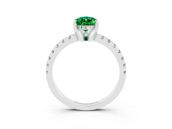 White gold Pear Cut Emerald Solitaire Ring with Round  Pavé Band and Four-Prong Setting