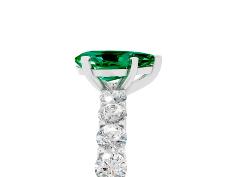 White gold Pear Cut Emerald Solitaire Ring with Shared Prong Pavé Band and Four-Prong Setting_5